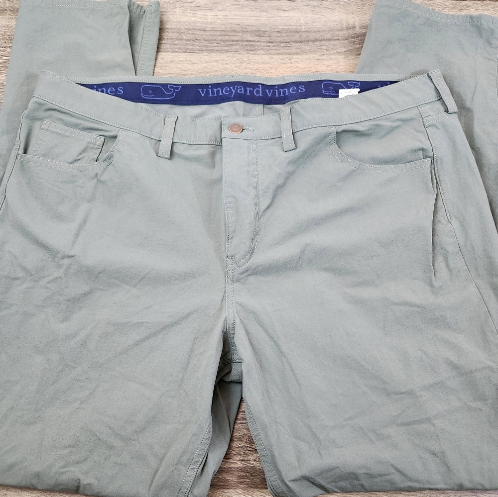 Vineyard Vines Performance Chino Pants Men's 40x32 Green Flat Front Nylon Cotton